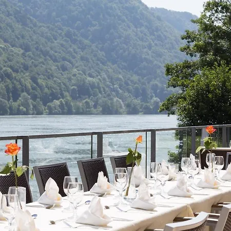 & Seminarkultur An Der Donau Wesenufer