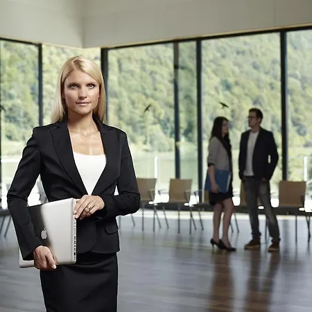 Hotel & Seminarkultur An Der Donau 4*