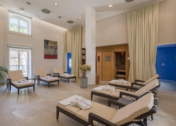 Otel & Seminarkultur An Der Donau 4*