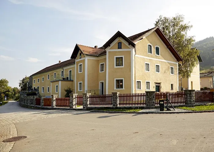 Otel & Seminarkultur An Der Donau Wesenufer