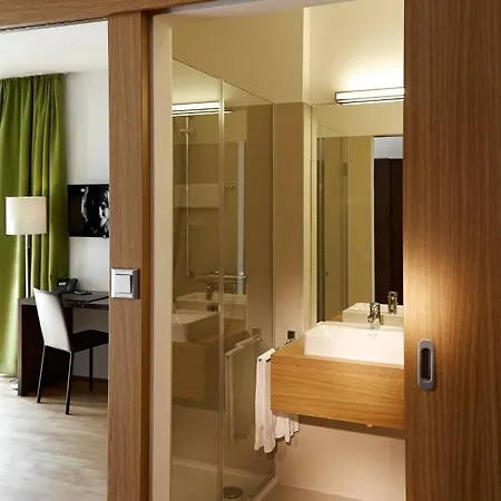 & Seminarkultur An Der Donau Wesenufer