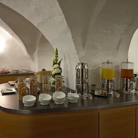 & Seminarkultur An Der Donau Wesenufer